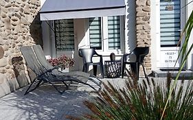 Mały Apartament RESET